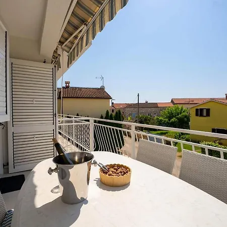 App Maya * Porec