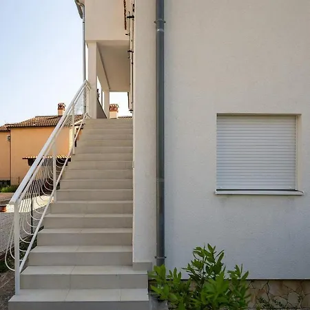 App Maya * Porec